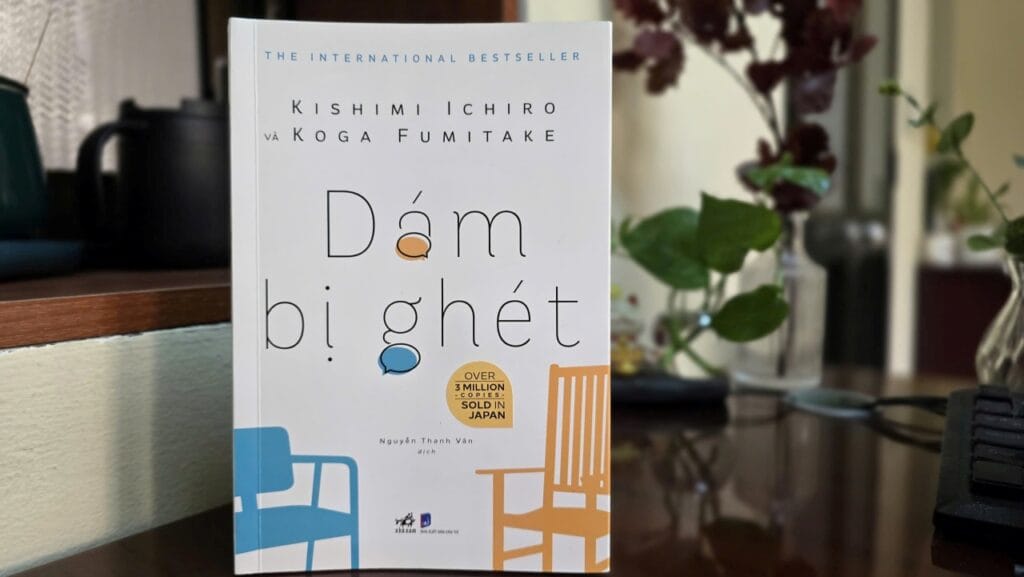 Review dám bị ghét